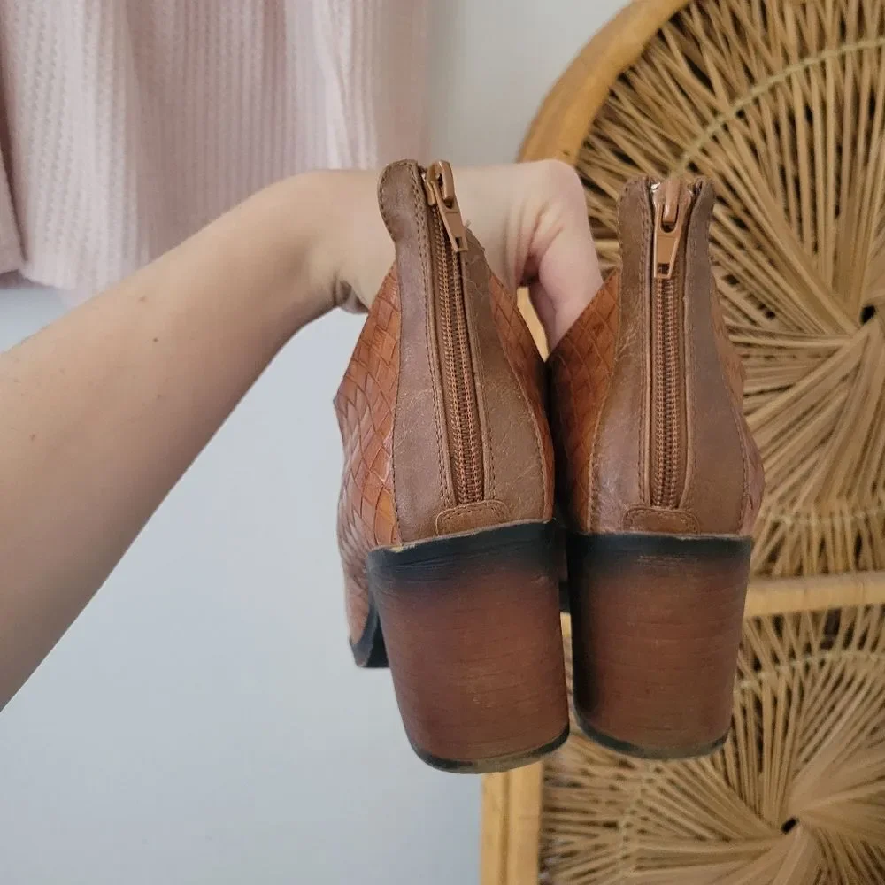 Mata Leather Woven Heeled Ankle Boots 8.5 Brown